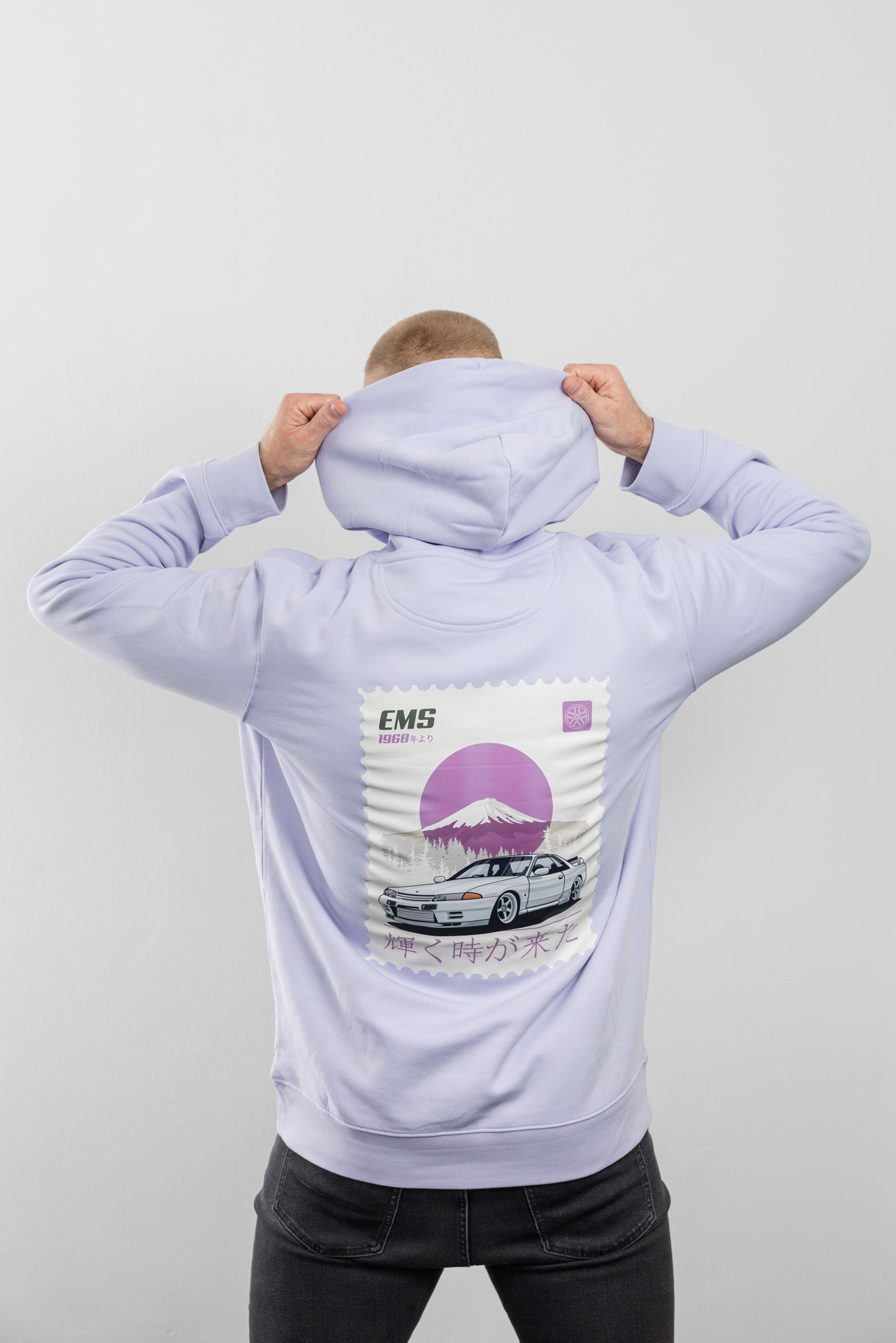 2025 Hoody Flieder - Backprint 1